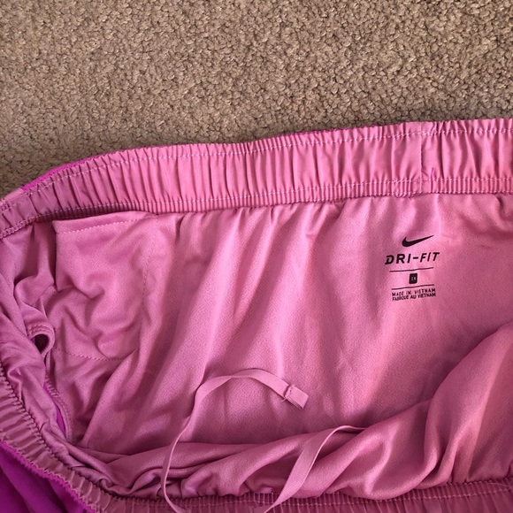 NIKE | Tempo Shorts - Picture 7 of 10